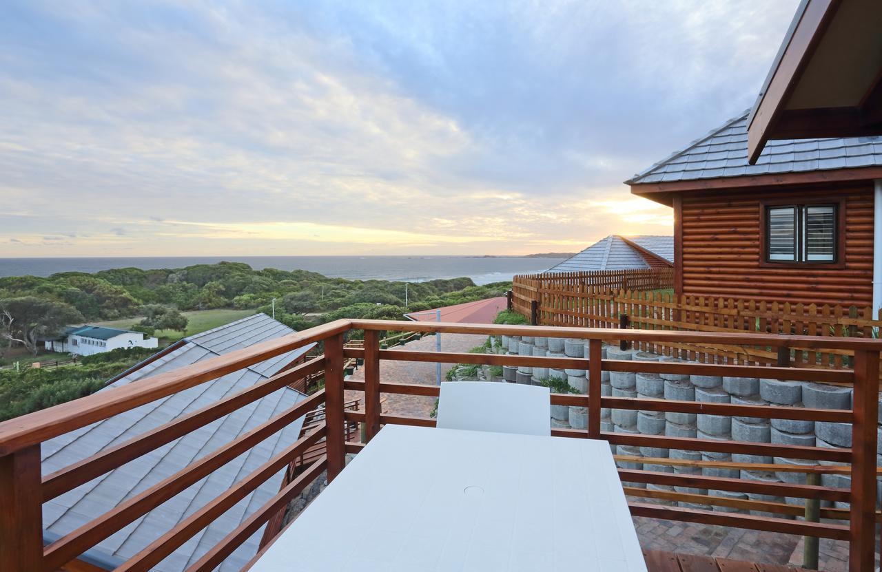 Brenton On Sea Cottages Exteriör bild